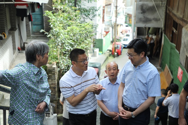 5.30(魏兴贵)调研防汛备汛及城市建设工作(杨丹).jpg