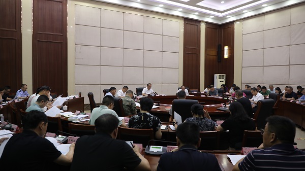 8.5(范立新)十五届区委常委会第205次会议(杨丹).jpg